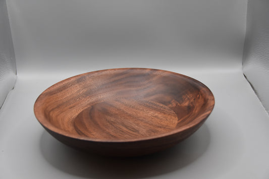 The "Knotty" Minimalist: Handcrafted Layered Walnut Bowl