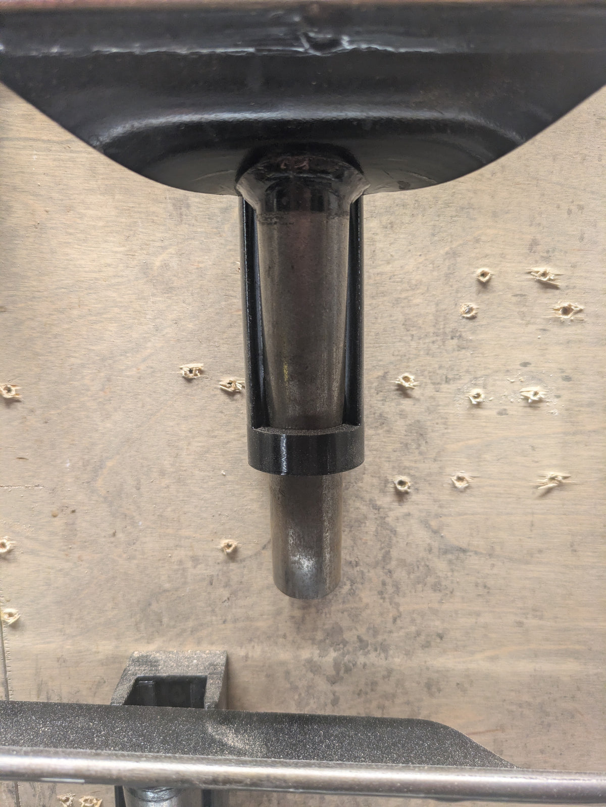 Tilt and Out: Wall mounted holder for long post tool rests five pack